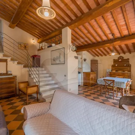 Ivana A Reale Villa Porto Azzurro